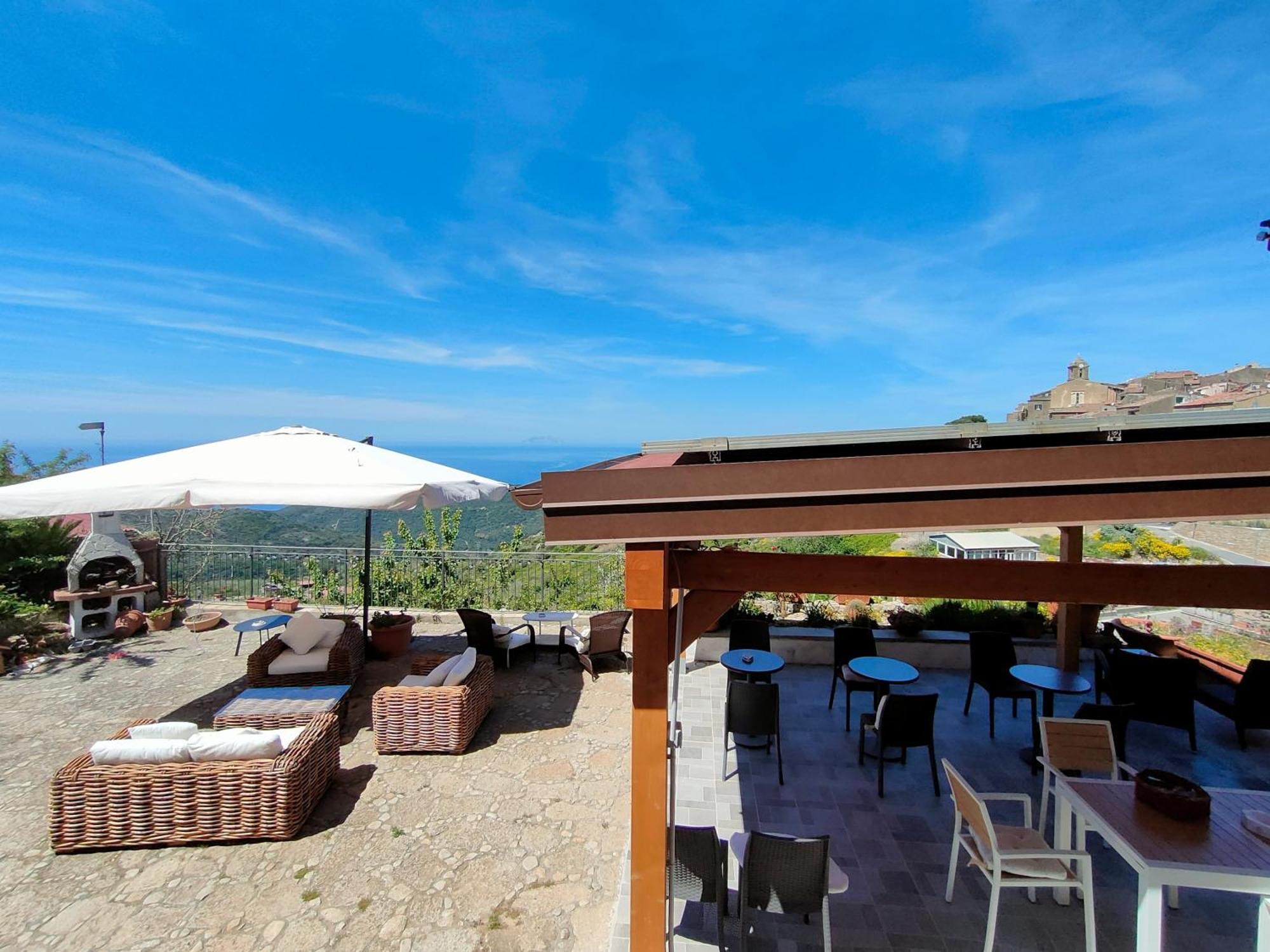 B&B Airone Giglio Castello ภายนอก รูปภาพ